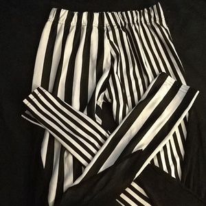 Striped Leggings with Mesh Vents